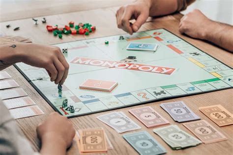 Masaüstü Oyunları: Muhteşem Bir Parti İçin Monopoly Nasıl Oynanır?